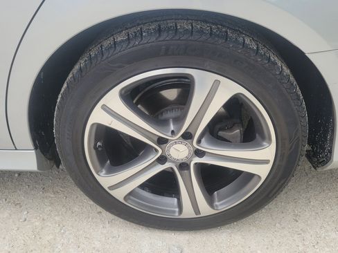 Used 2017 Mercedes-Benz E 300 image 7