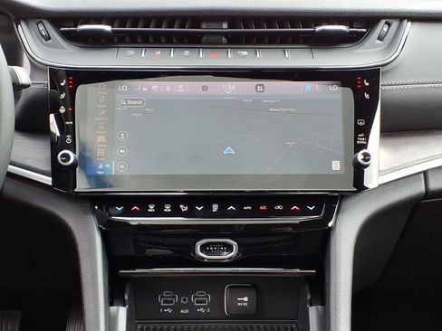 New 2026 Jeep Grand Cherokee L Limited AWD/4WD image 11