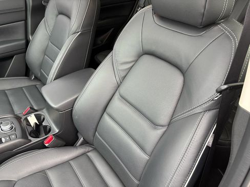 Used 2025 MAZDA CX-5 AWD 2.5 S w/ Preferred Package image 16