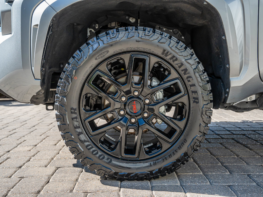Used 2026 Toyota Tacoma SR5 AWD/4WD image 13