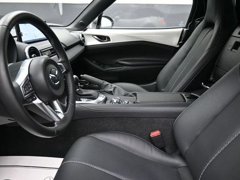Used 2024 MAZDA MX-5 Miata Grand Touring w/ Weather Package RWD image 16