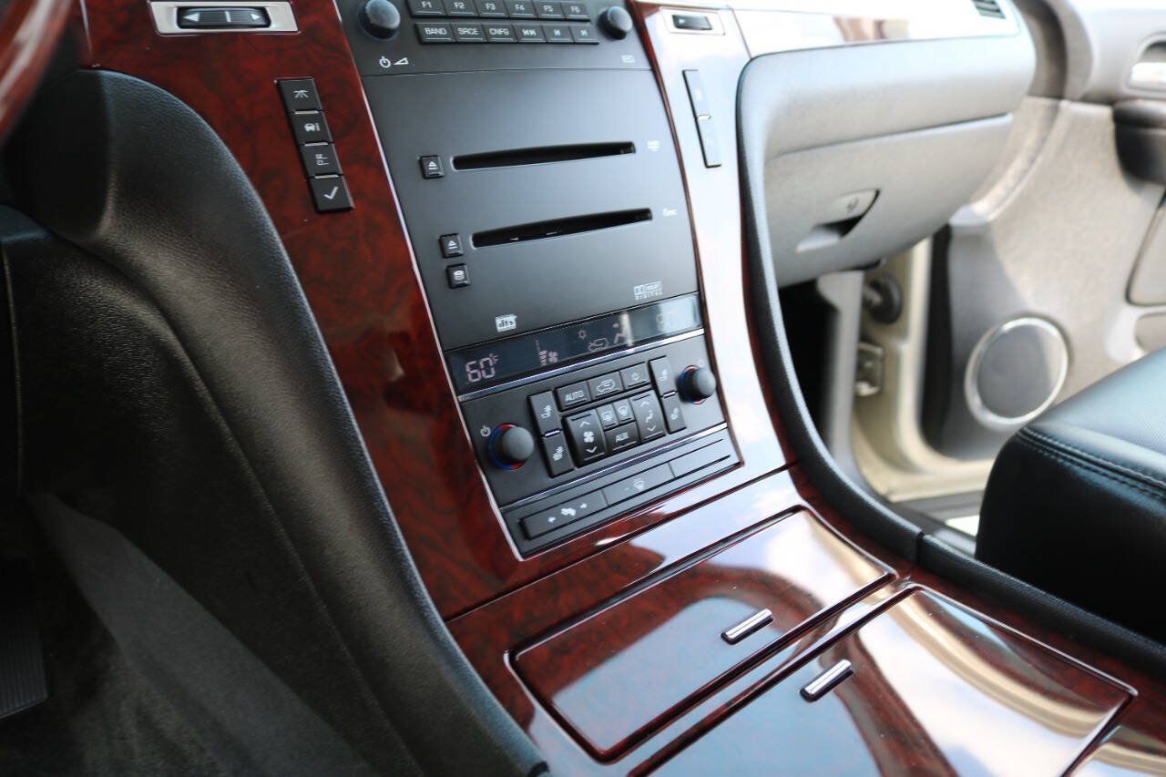 Used 2007 Cadillac Escalade AWD image 93