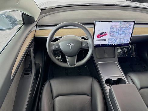 Used 2021 Tesla Model 3 Standard Range Plus image 21