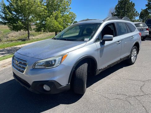 Used 2015 Subaru Outback 2.5i Premium w/ Protection Package #2 AWD/4WD image 2