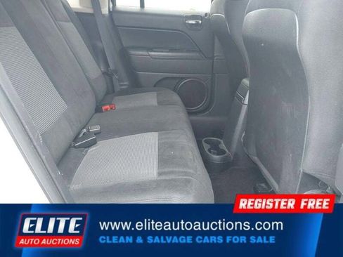 Used 2016 Jeep Patriot Latitude w/ Sun/Sound Group image 16