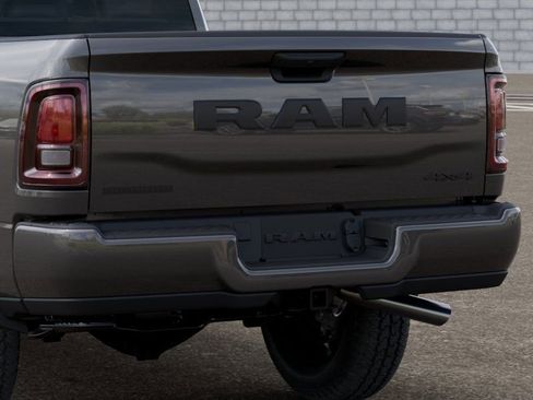 New 2026 RAM 2500 Big Horn AWD/4WD image 13