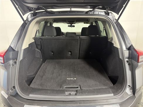 Used 2022 Nissan Rogue SV image 19