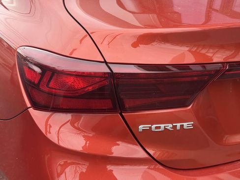 Used 2023 Kia Forte LXS FWD image 9
