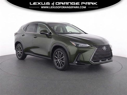 Used 2025 Lexus NX 250 FWD w/ Towing Package (2000 Lbs) image 1