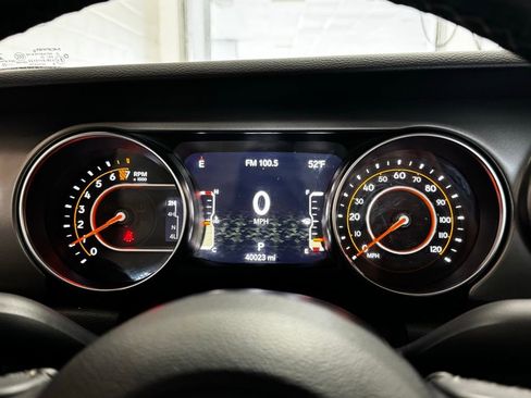 Used 2022 Jeep Gladiator Sport AWD/4WD image 14
