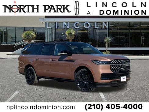 New 2025 Lincoln Navigator L Black Label image 1