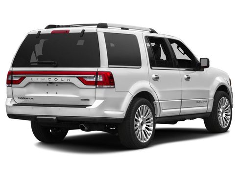 Used 2015 Lincoln Navigator 2WD image 46