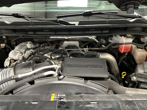 Used 2024 GMC Sierra 2500 Denali Ultimate AWD/4WD image 27