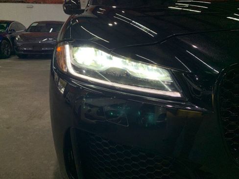 Used 2020 Jaguar F-PACE Checkered Flag image 22