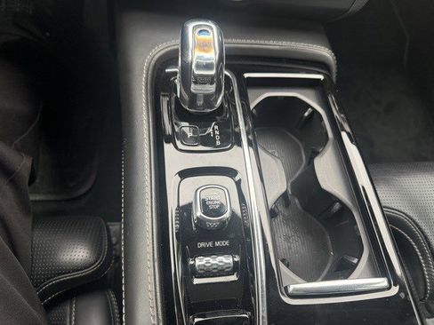 Used 2018 Volvo S90 T8 Inscription w/ Luxury Package image 14