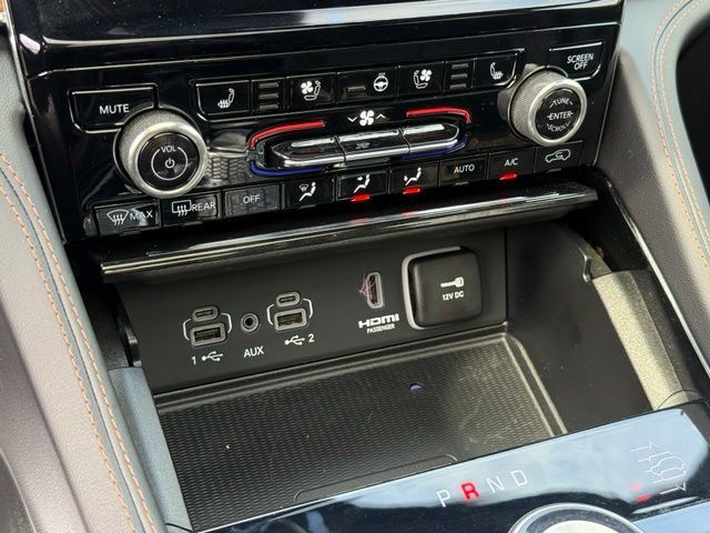 Used 2023 Jeep Grand Cherokee Summit AWD/4WD image 21