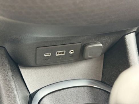 Used 2025 Chevrolet Malibu LT image 16