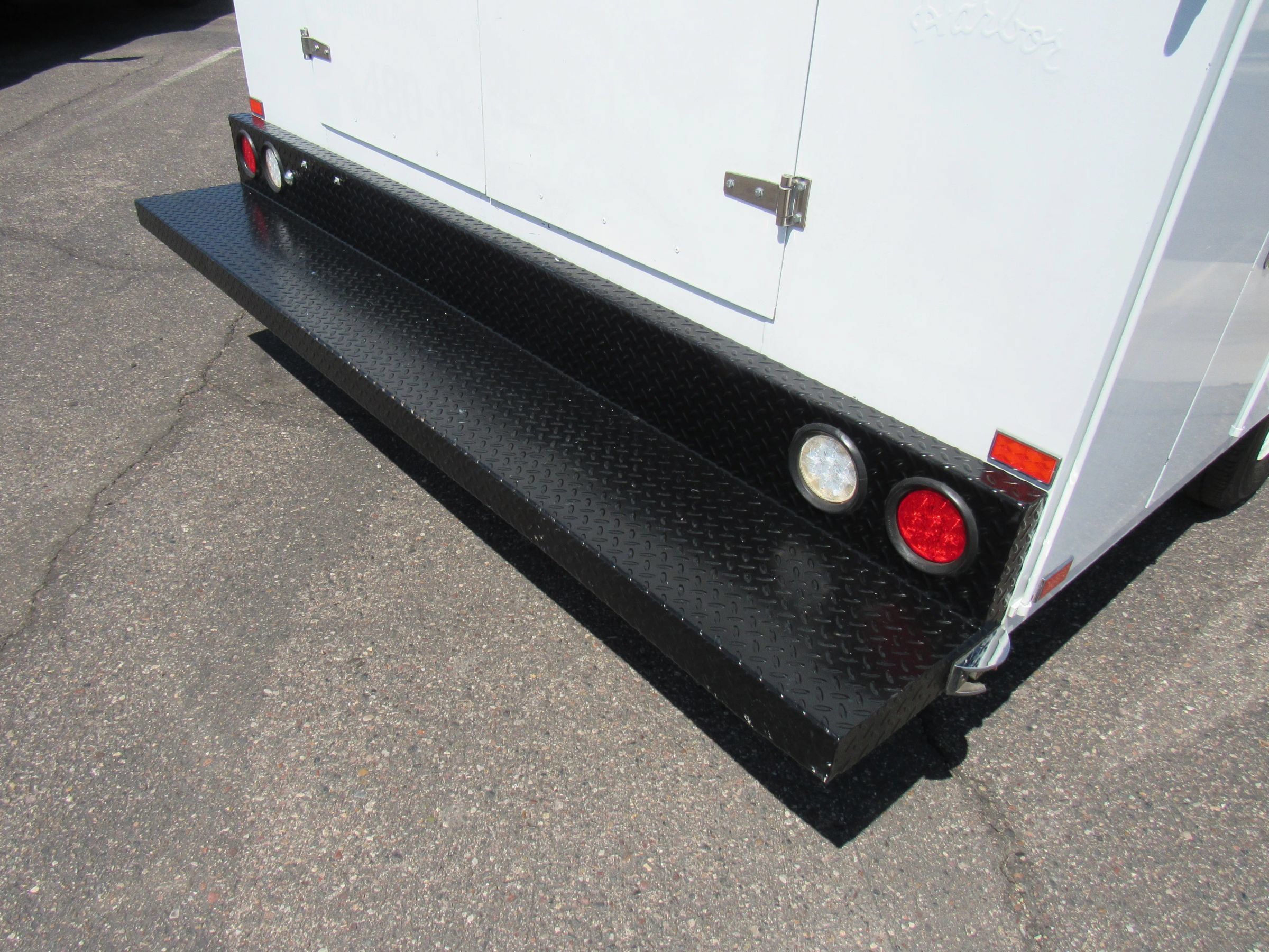 Used 2015 Ford E-350 and Econoline 350 Super Duty w/ Power Windows & Locks Group RWD image 17