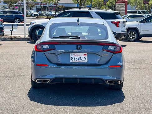 Used 2022 Honda Civic Sport Touring image 3