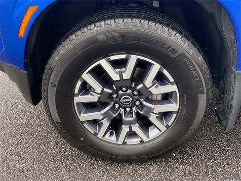 Used 2024 Nissan Frontier SL w/ Technology Package image 12