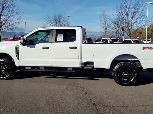 Used 2024 Ford F250 XL w/ STX Appearance Package image 5