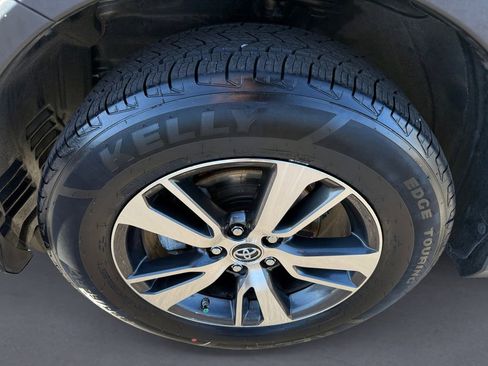 Used 2018 Toyota RAV4 XLE w/ Plus Extra Value Package image 9