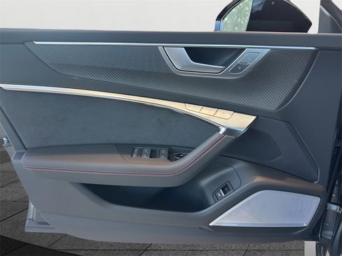 New 2026 Audi RS 7 Performance image 18