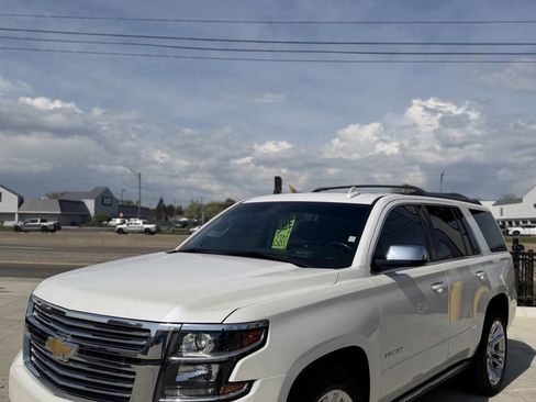 Used 2020 Chevrolet Tahoe Premier w/ Premier Plus Edition AWD/4WD image 3