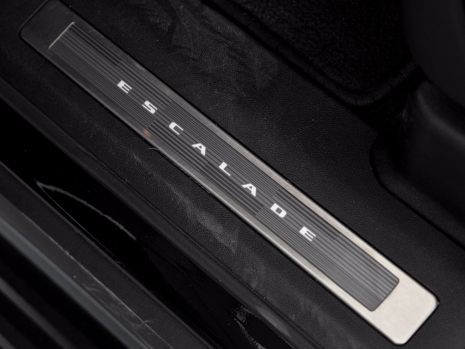 Used 2023 Cadillac Escalade V AWD/4WD image 13