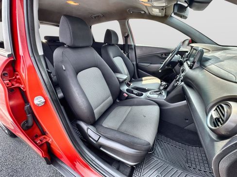 Used 2019 Hyundai Kona SEL FWD image 14