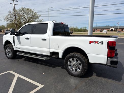 Used 2024 Ford F250 Lariat w/ Chrome Package AWD/4WD image 3