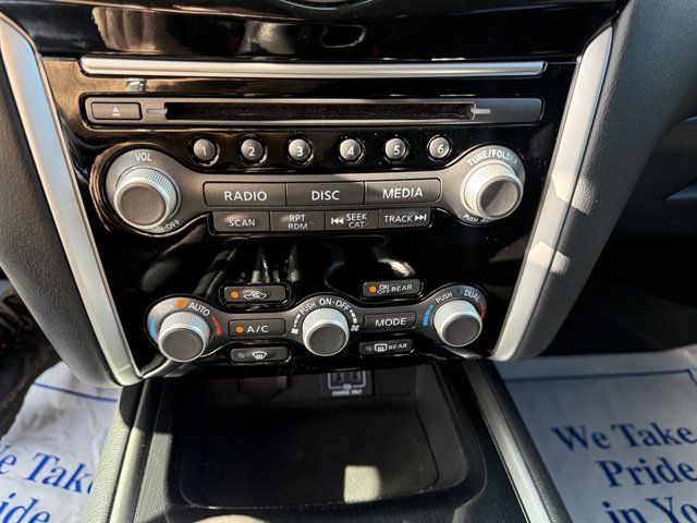 Used 2018 Nissan Pathfinder S AWD/4WD image 15