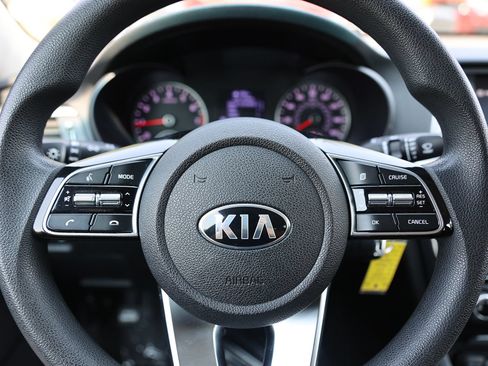 Used 2020 Kia Optima LX FWD image 31