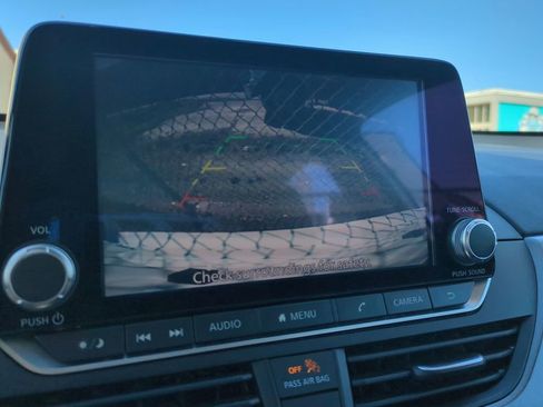 Used 2024 Nissan Altima 2.5 SR image 23