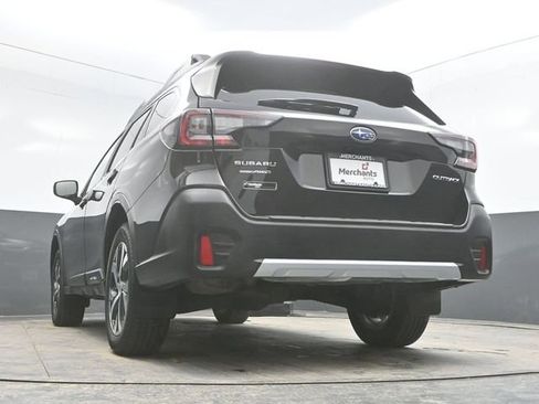Used 2021 Subaru Outback Limited image 28