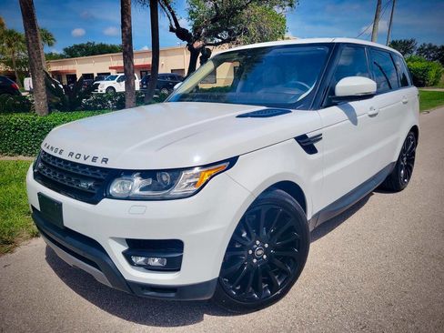 Used 2016 Land Rover Range Rover Sport SE AWD/4WD image 4