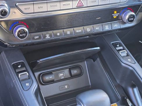 Used 2022 Kia Telluride SX image 28