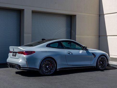Used 2023 BMW M4 CSL RWD image 4