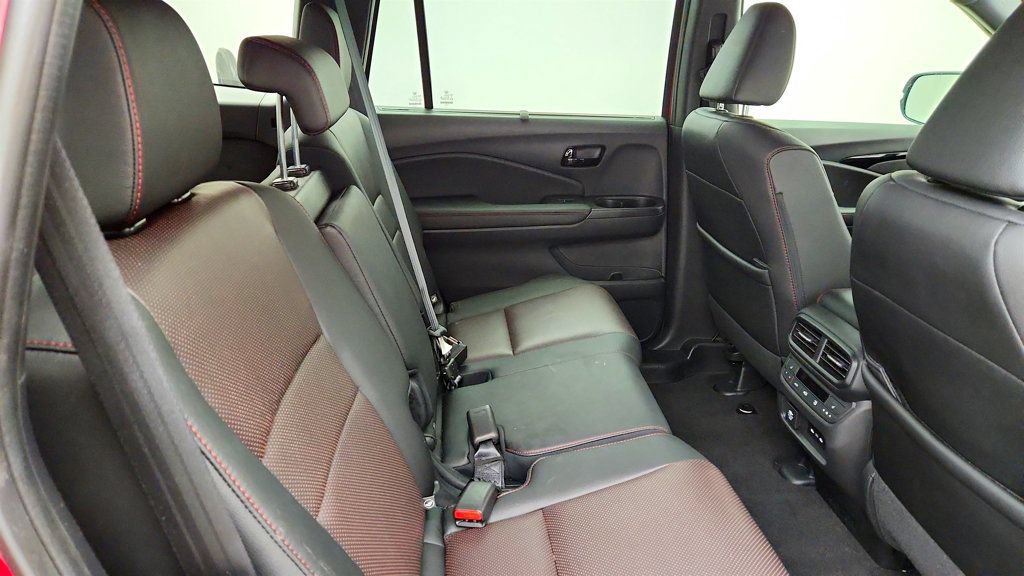 Used 2024 Honda Passport Black Edition image 21