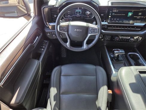 Used 2022 Chevrolet Silverado 1500 LT Trail Boss w/ Convenience Package II image 12