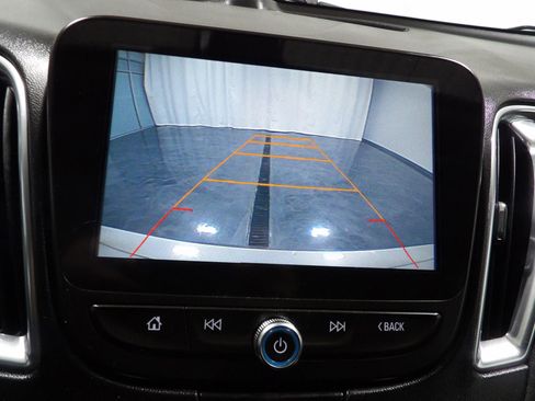 Used 2016 Chevrolet Malibu LT FWD image 17