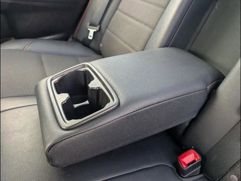 Used 2017 Toyota Camry SE FWD image 18