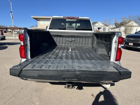 Used 2022 Chevrolet Silverado 2500 LTZ w/ LTZ Plus Package image 11