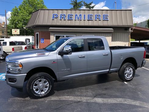 Used 2024 RAM 2500 Laramie AWD/4WD image 2