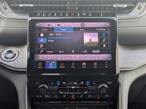 New 2025 Jeep Grand Cherokee Overland w/ Adv Protech Group III AWD/4WD image 19