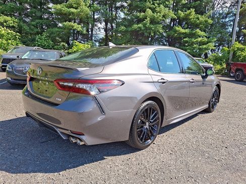 Used 2023 Toyota Camry XSE image 6