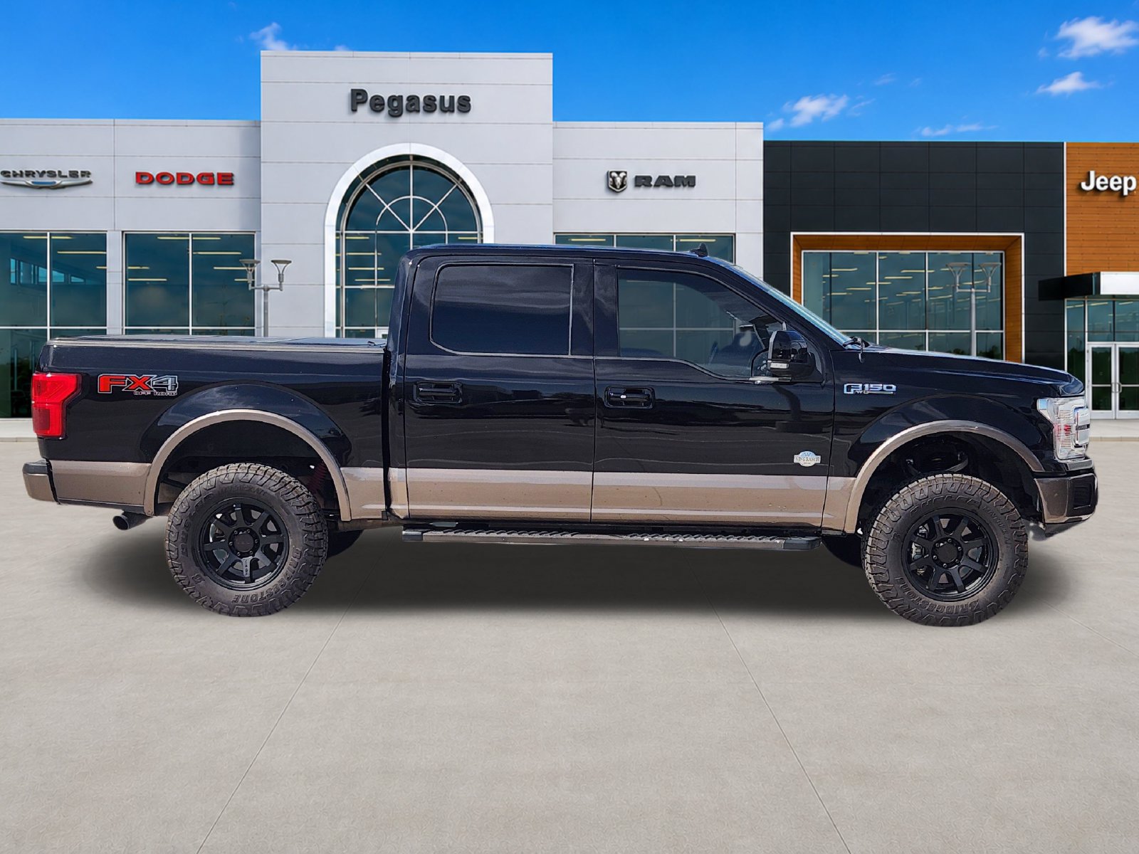 Used 2020 Ford F150 King Ranch w/ FX4 Off-Road Package AWD/4WD image 7
