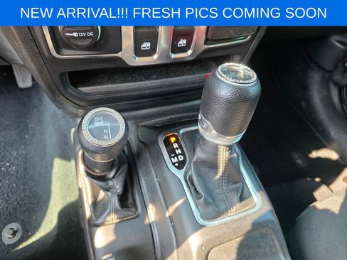 Used 2019 Jeep Wrangler Sport AWD/4WD image 10