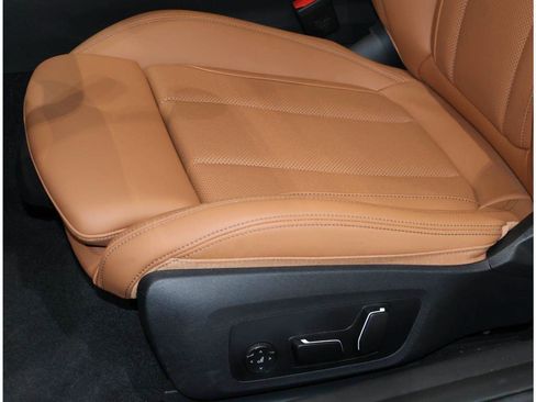 Certified 2026 BMW 230i Coupe w/ Convenience Package RWD image 14