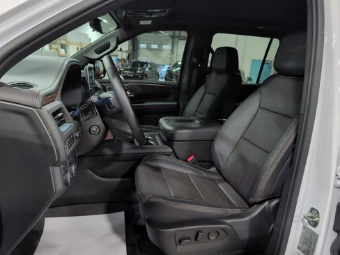 Used 2023 Chevrolet Tahoe High Country image 7